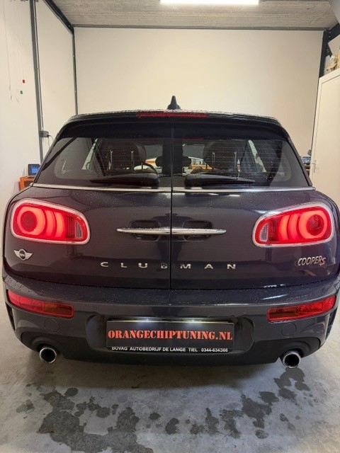 MINI Clubman Cooper S na vervanging en programmering van het stuurhuis